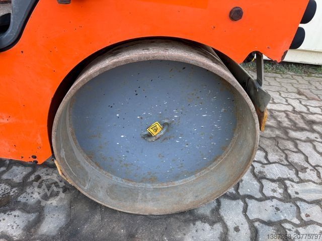 Walzenzug HAMM HD8VV / 2016 BJ / 1.078 H / 1.580 KG
