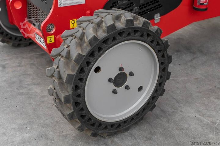 Gelenkteleskoparbeitsbühne Manitou ManGo 12