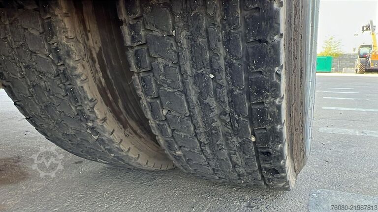 Standard tractor Renault Premium 420 (BOITE MANUELLE / MANUAL GEARBOX)