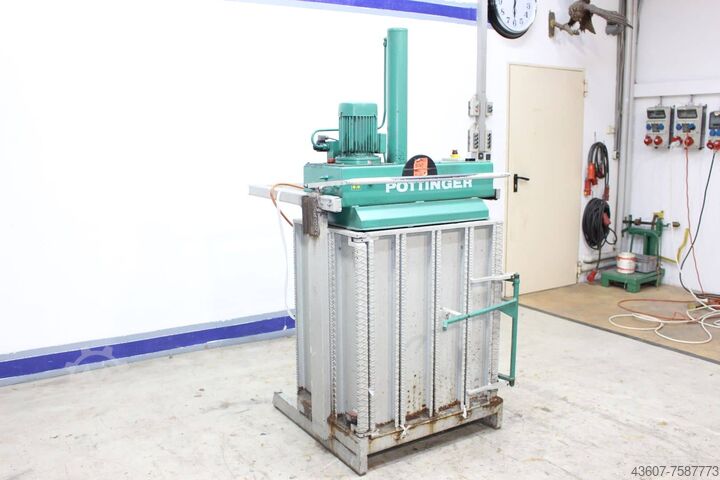 Vertical Waste Baling Press Pöttinger MP 600 A
