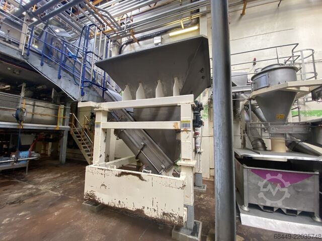 Product supply bunker + spiral screw Heckmann Product aanvoerbunker + Opvoervijzel