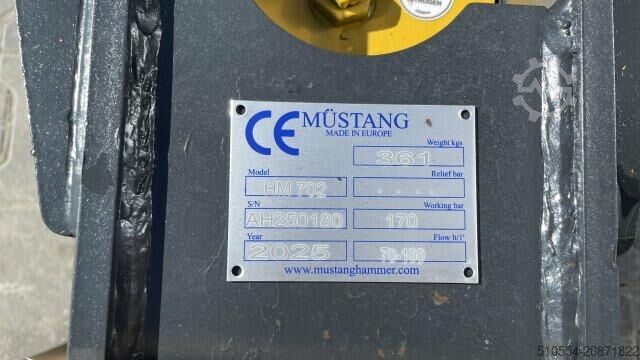 Crawler excavator Komatsu Mustang HM 702 Abbruchhammer / Abbruch