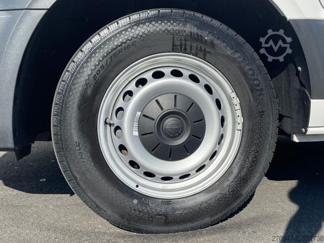 Kastenwagen hoch VW Crafter 35 L4H3 NAVI AHK RFK oh. Schäden