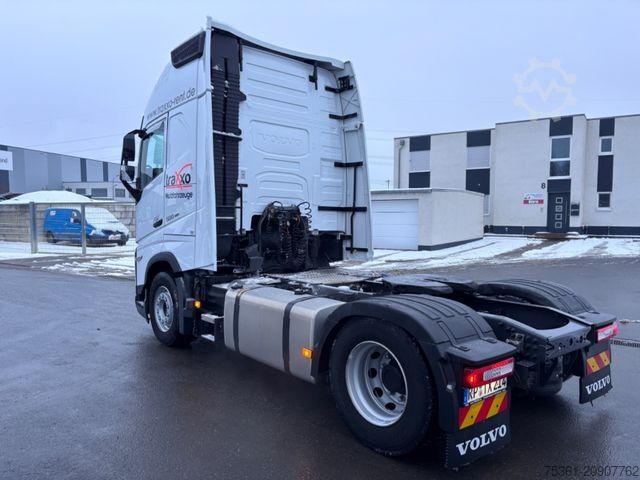 Standard SZM VOLVO FH 500 Globetrotter XL Retarder  I-Save Standkl.