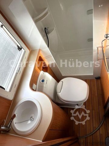 Semi-integrated camper XGO Coupe 300 - Festbett -  - Solar -