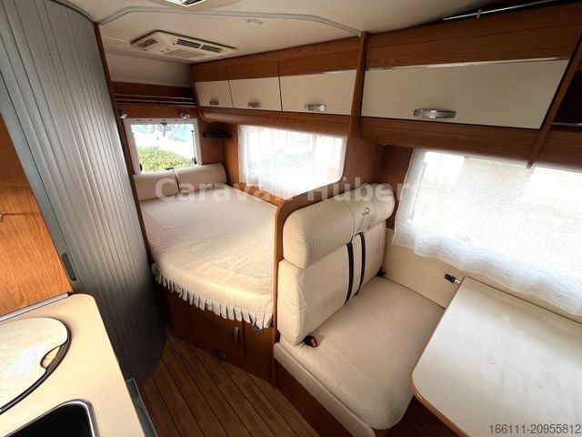 Semi-integrated camper XGO Coupe 300 - Festbett -  - Solar -