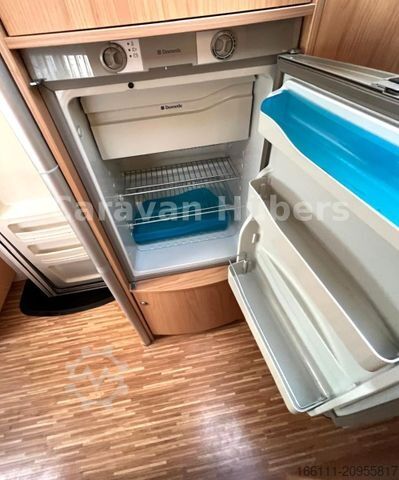 Alcove camper BÜRSTNER Levanto A 640 - Festbett - Garage - Tempomat -