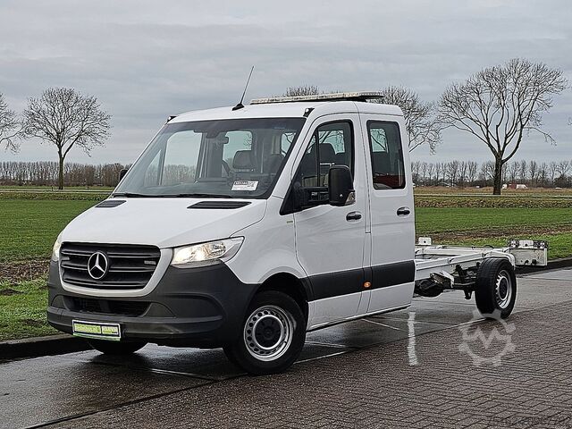 Chassis with cab MERCEDES-BENZ SPRINTER 319 L3 Chassis Dub Cab