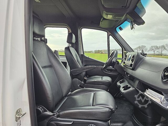 Chassis with cab MERCEDES-BENZ SPRINTER 319 L3 Chassis Dub Cab