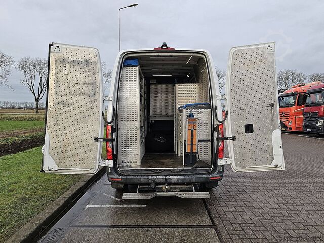 High-roof van MERCEDES-BENZ SPRINTER 316 L2H2 Wp-Inrichting !