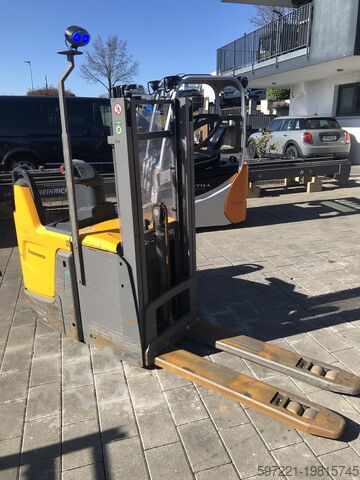 Stackers Stand-on Jungheinrich ERD 120