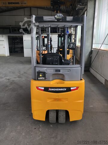 Electric - 3 wheels Jungheinrich EFG215 Li-Ion