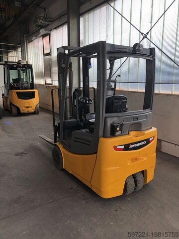 Electric - 3 wheels Jungheinrich EFG215 Li-Ion