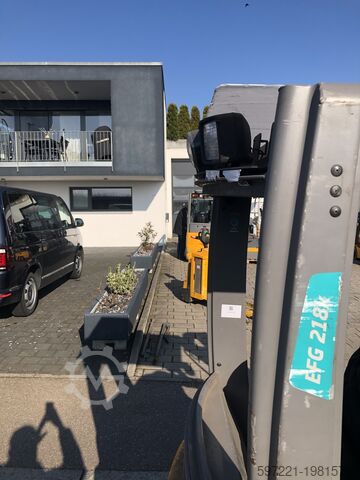 Elektrisch – 3 Räder Jungheinrich EFG 218k