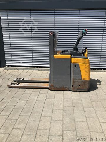 Pallet Stackers Jungheinrich ERD 220 KP 119 201ZT