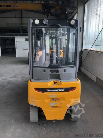 Elektrisch â 4 RĂ€der Jungheinrich EFG 316k 464 DZ auf Wunsch mit ZinkenverstellgerĂ€t