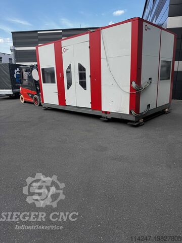 Fräsmaschine HERMLE RS2 Roboterzelle