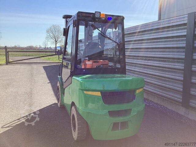 Electric 4-wheel forklift Noblelift CPD38A T4800