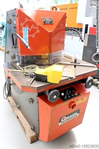 Notching Machine FIM / AMADA VERSA 204
