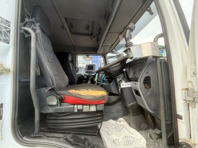 Kehrmaschine MERCEDES-BENZ Axor 1833 Kehrmaschine VAL?air HD 200 Bar - 9 m³