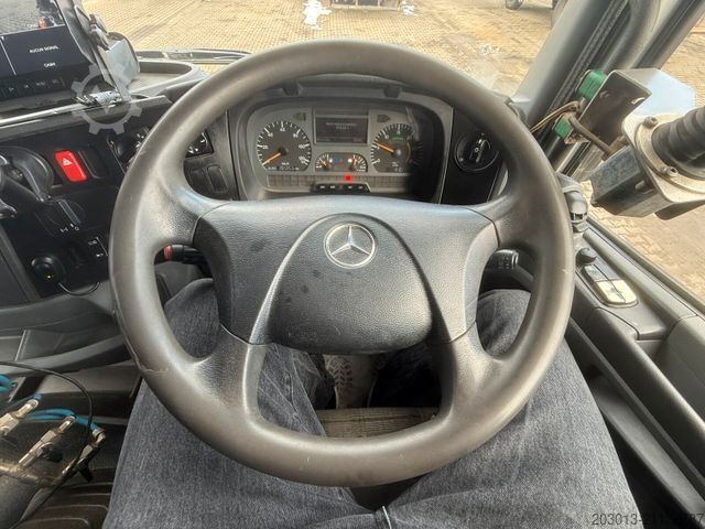 Kehrmaschine MERCEDES-BENZ Axor 1833 Kehrmaschine VAL?air HD 200 Bar - 9 m³