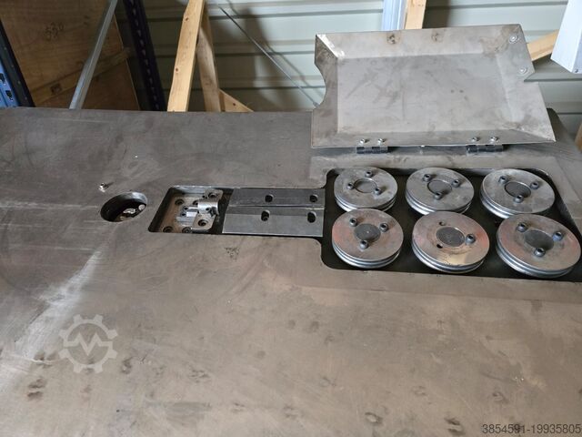 2D wire bending machine Hwashi 2D BENDING MACHINE
