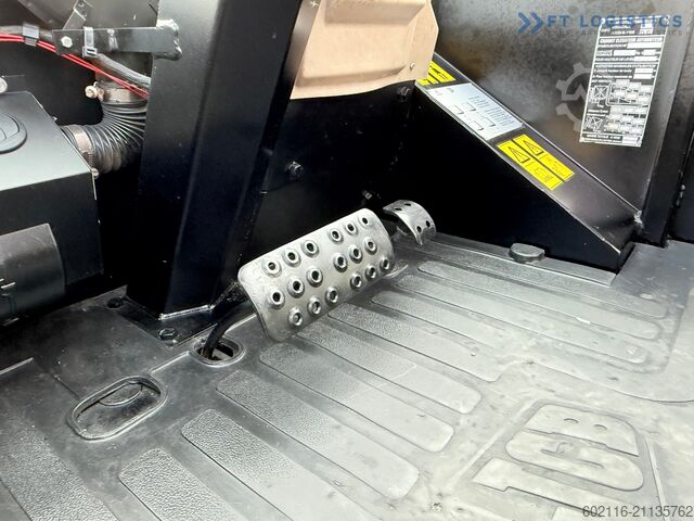 Geländestapler JCB 940 / TRIPLEX 4500 / FREE-LIFT NEW TIRES