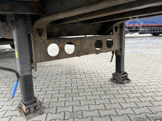 Auflieger mit Pritsche & Plane KRONE SPRIEGEL MIT PLANE SD/P27K0