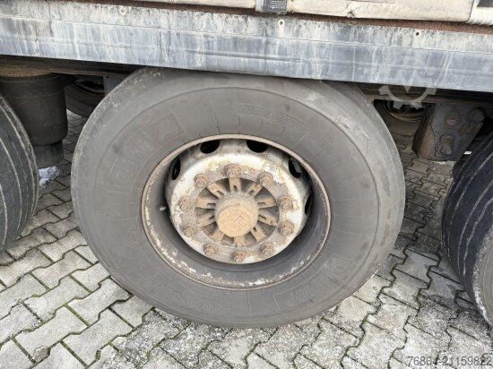 Auflieger mit Pritsche & Plane KRONE SPRIEGEL MIT PLANE SD/P27K0