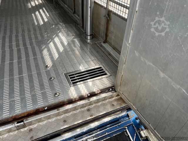 Cattle transport Scania R 500 LB 6X2*4 MNA Berdex 1/2/3 Moving roof Big...
