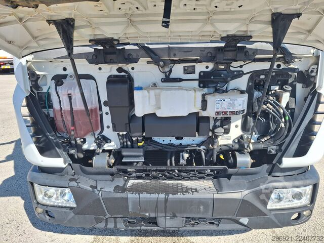 Insulated van with refrigeration unit Iveco EUROCARGO ML80E21P