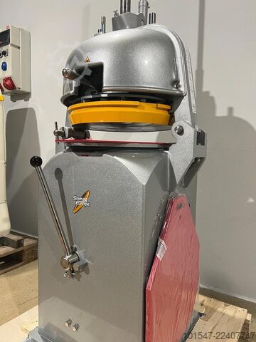 Semi-automatic divider Sinmag SM 4-30