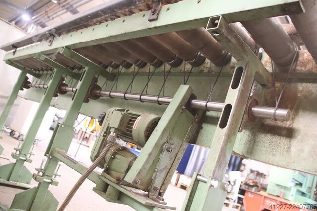Driven roller conveyor 10 to 46 m/min Gubisch RF 3.0  250 x 2900 mm