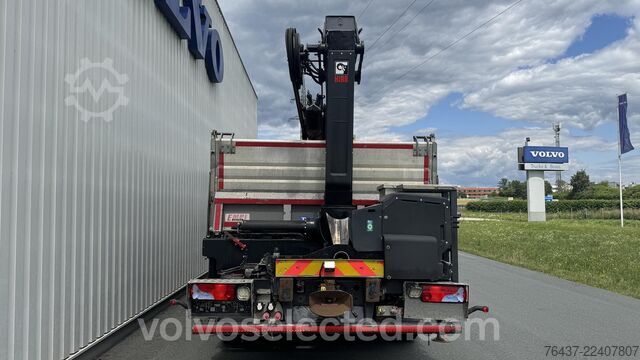 Tipper with crane Volvo FMX