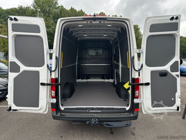 High top van VW Crafter Kombi Kasten 35 L3H3 AHK LED Boden SVK
