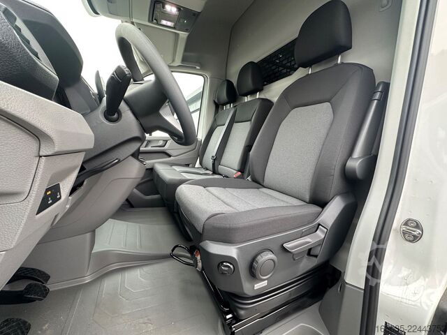 High top van VW Crafter Kombi Kasten 35 L3H3 AHK LED Boden SVK