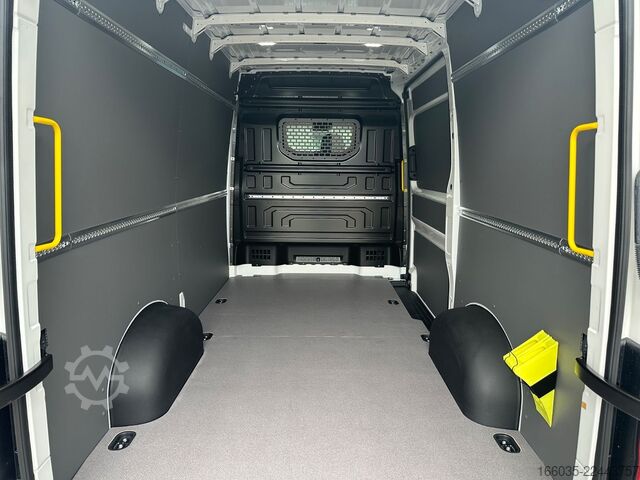 High top van VW Crafter Kombi Kasten 35 L3H3 AHK LED Boden SHZ