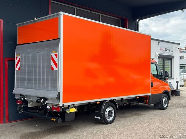 Box van IVECO Daily 35S14A Hi-Matic Klima 4,35m Ladebordwand