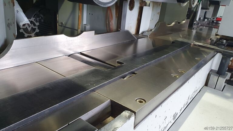 Hobel- und Kehlautomat WEINIG POWERMAT 1200 (6 SPINDLE  50mm)