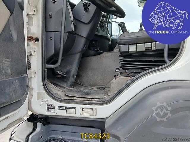 Container transportation Renault Kerax