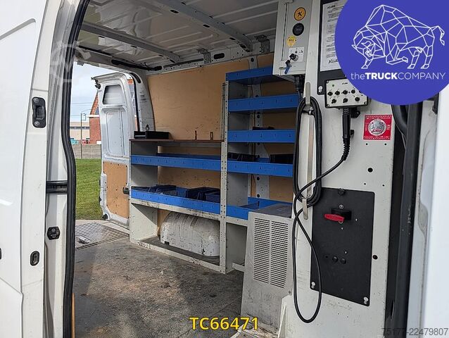 Lifting platform Renault Master 145.35 nacelle