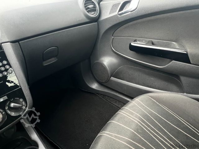 Van OPEL Corsa 1.2 ecoFLEX Klima Verliert Kühlflüssigkeit