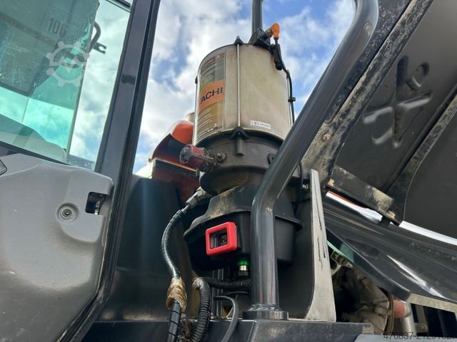 Radlader HITACHI ZW250-5B / Waage