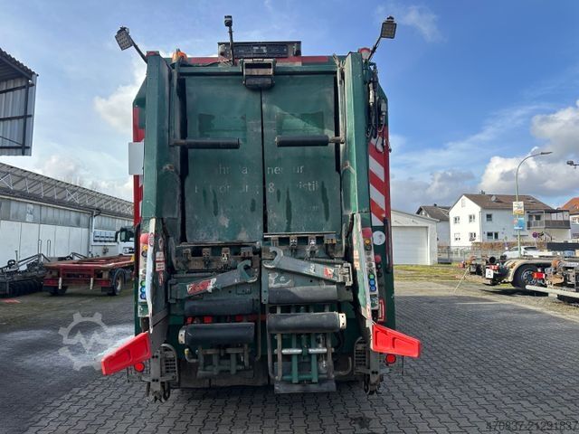 Müllwagen MERCEDES-BENZ Arocs 3240 / 8x2x6 / Faun Rotopresss