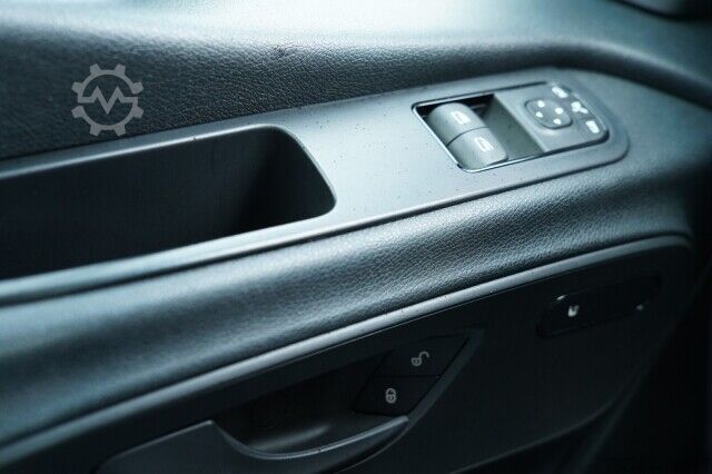 Kastenwagen hoch Mercedes-Benz eSprinter 312 Kasten Hochdach Standard Klima