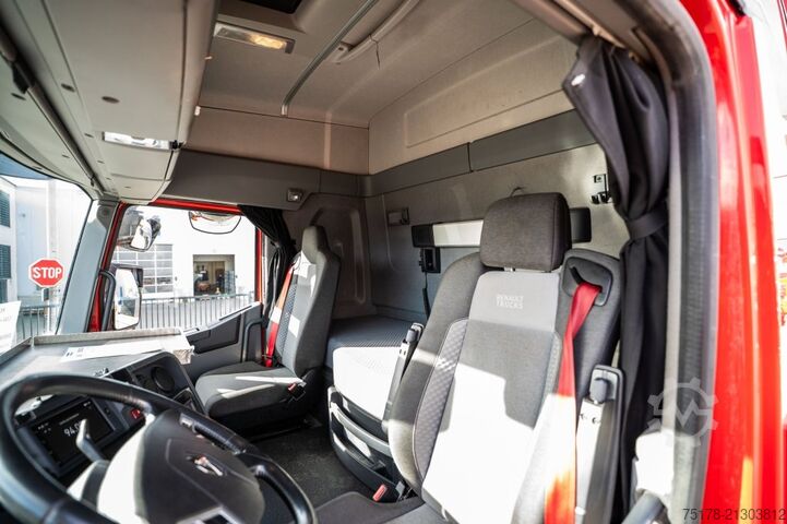 Standard tractor RENAULT C520-6x4 + HYDR. + INTARDER