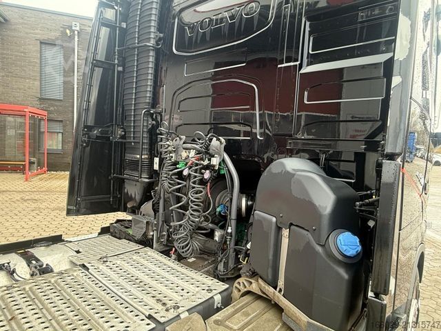 Standard tractor unit VOLVO FH500 Vollaustattung höhenverstell. Sattelplatte
