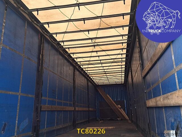 Sliding tarpaulins Krone SD