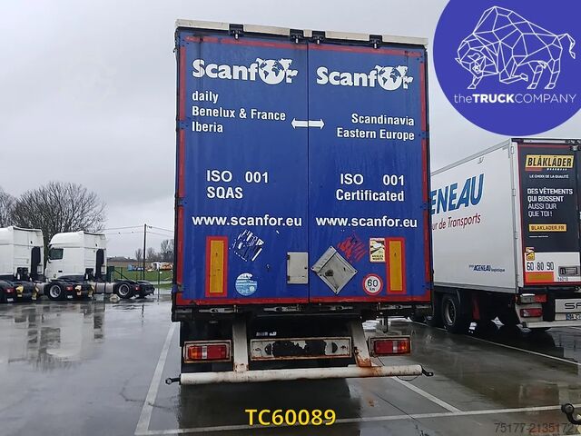 Sliding tarpaulins Krone 