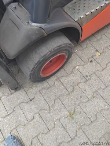 Diesel Forklifts Linde H18D